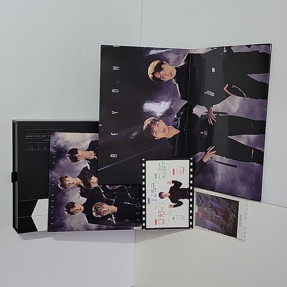 BTS ARMY MEMBERSHIP KIT.